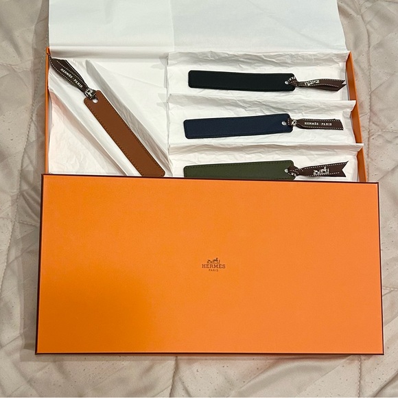 Hermès Ribbon on Leather Bookmark- w/ box Gift Set - Picture 4 of 5